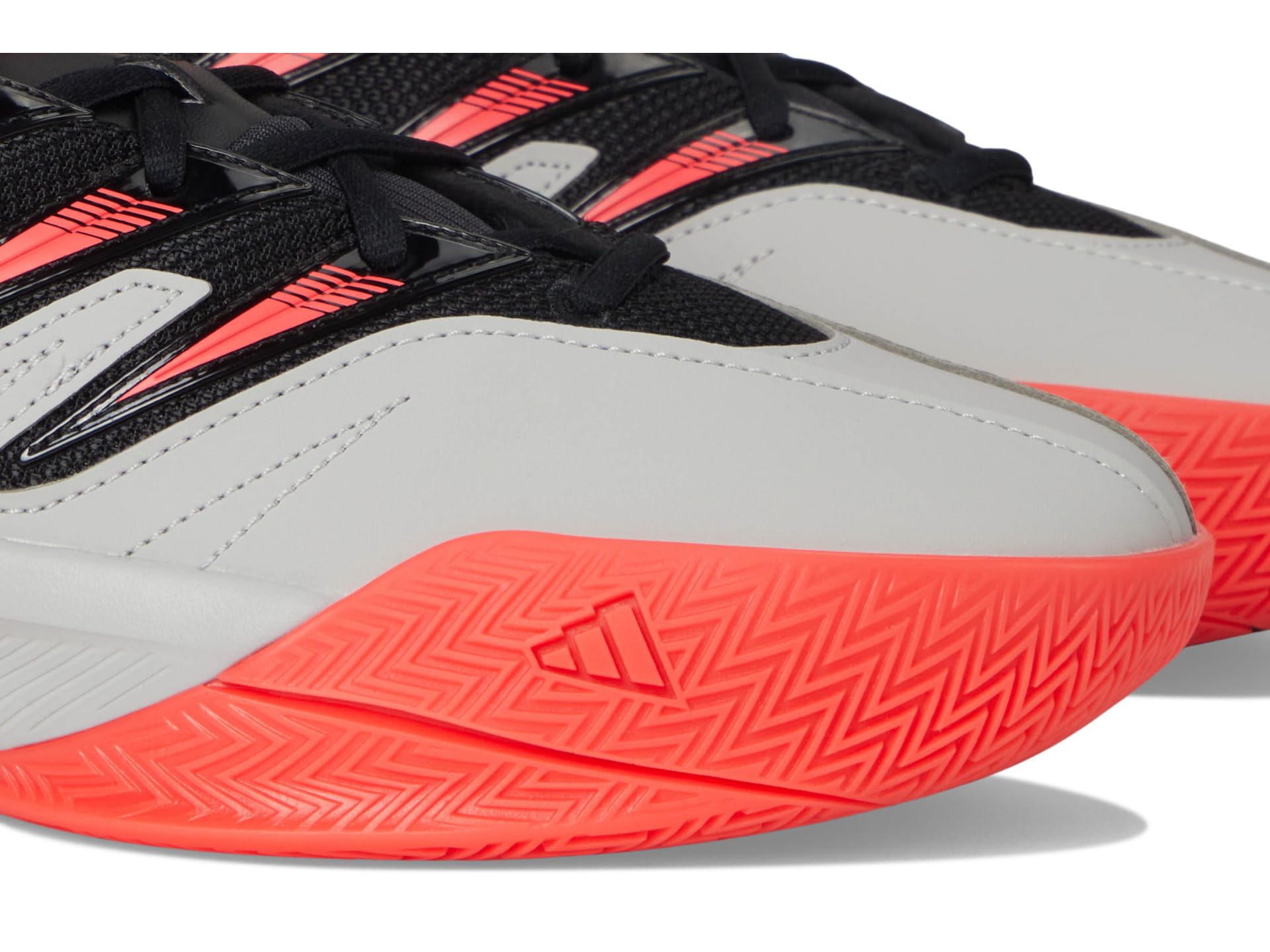 Dame Certified 3 Basketball Shoes - Галерея 6